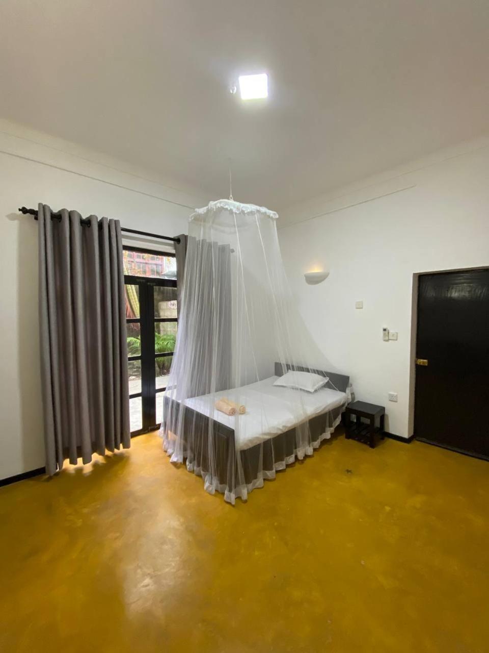Pearl Villa Rooms And Hostel Unawatuna Exterior photo