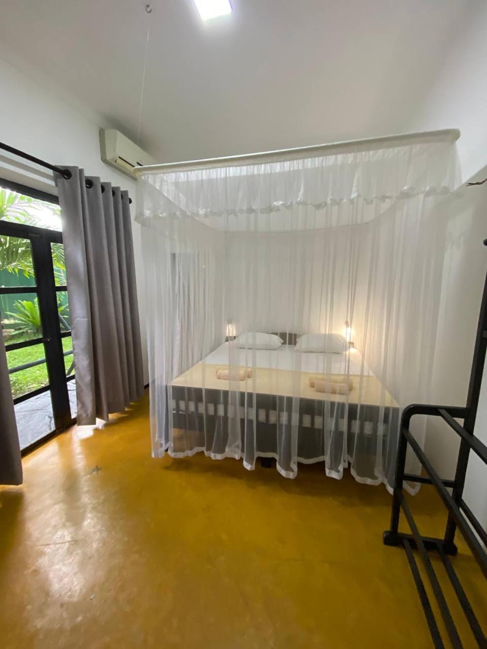 Pearl Villa Rooms And Hostel Unawatuna Exterior photo
